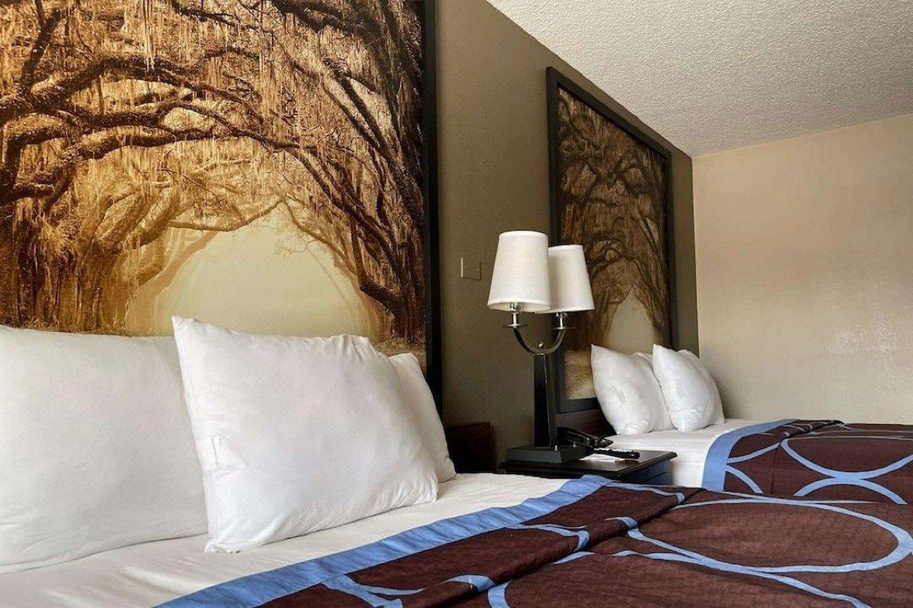 Econo Lodge
