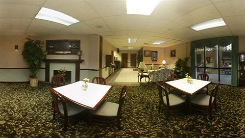 Econo Lodge Elberton Lodge